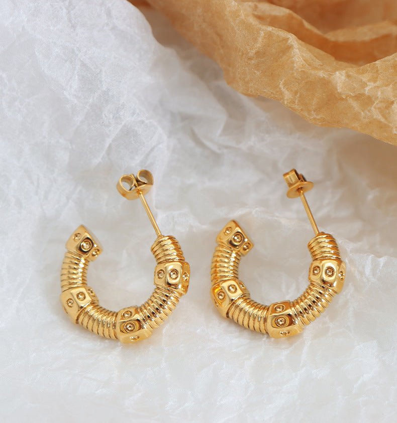 Round Screw Design Earrings