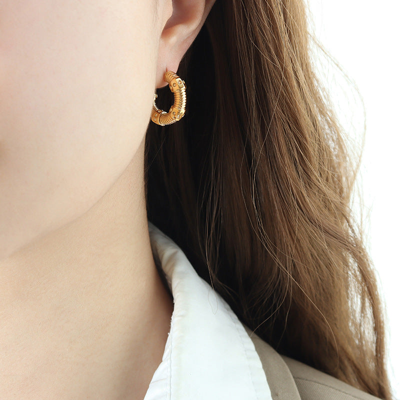 Round Screw Design Earrings