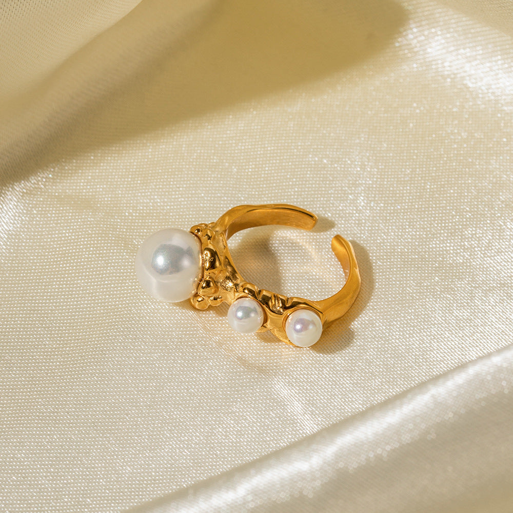 18K Gold Pearl Open Design Ring