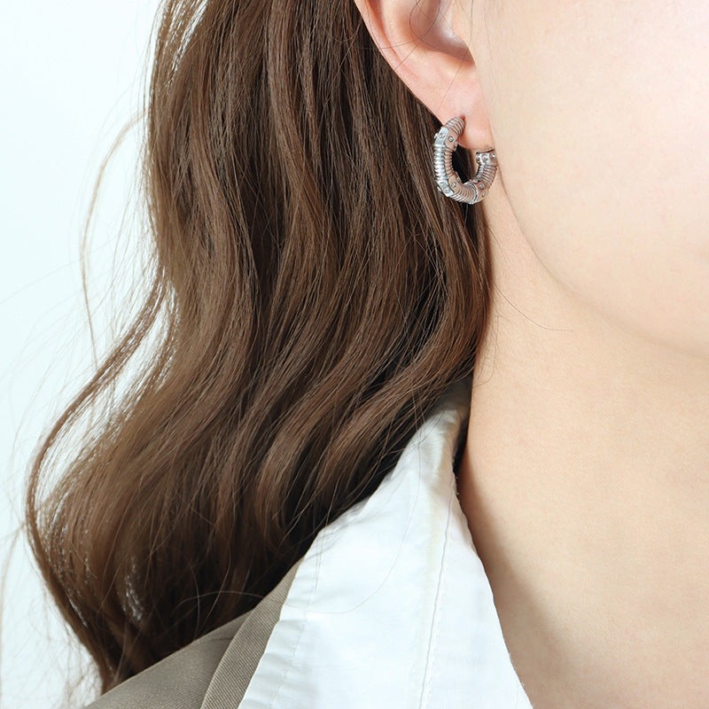 Round Screw Design Earrings